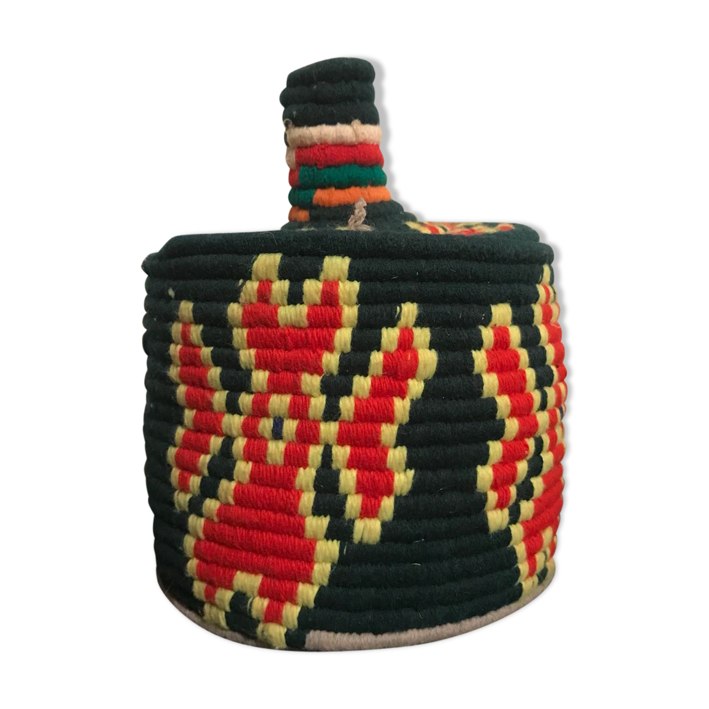 Berber basket in black and red wool and raffia