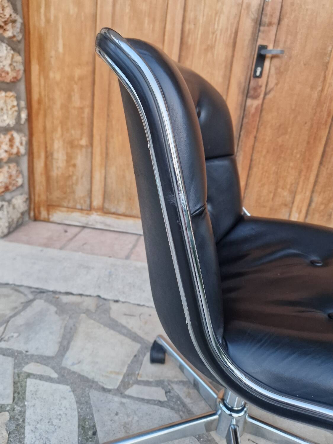 Charles Pollock Knoll armchair