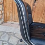 Charles Pollock Knoll armchair