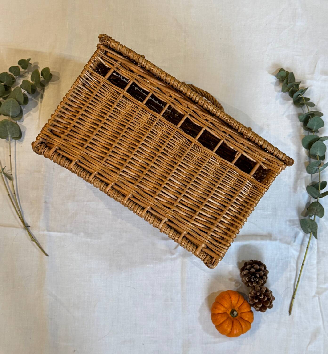 Vintage transport basket ni