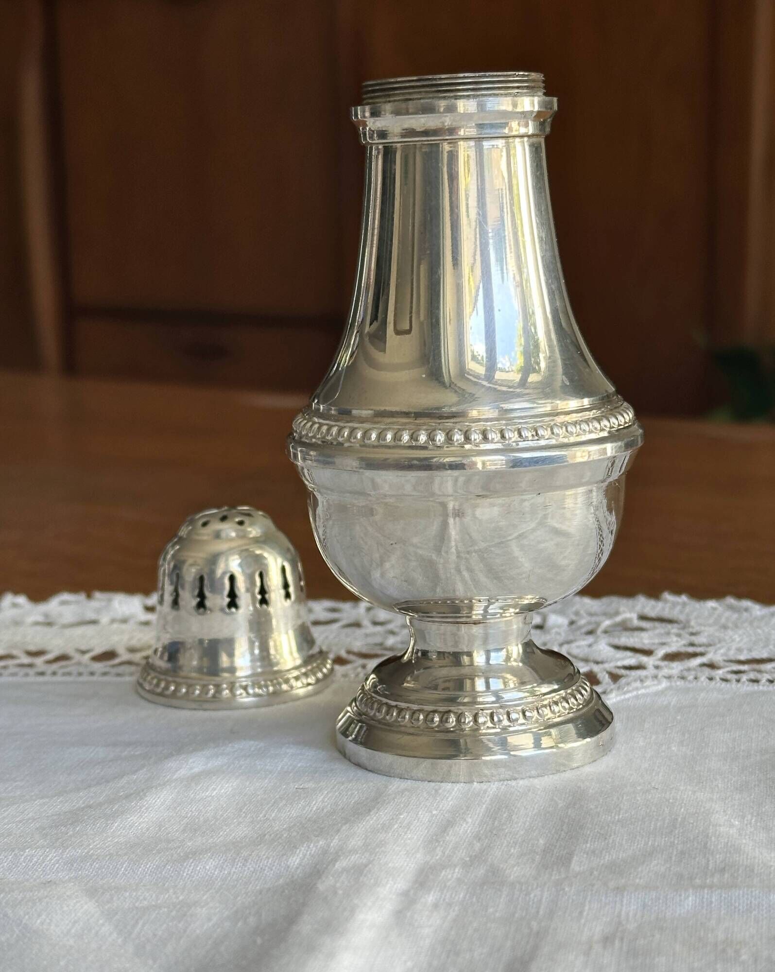 Large silver-plated sugar shaker model Pearls