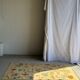 Large beige Indian rug with floral patterns 196x137.