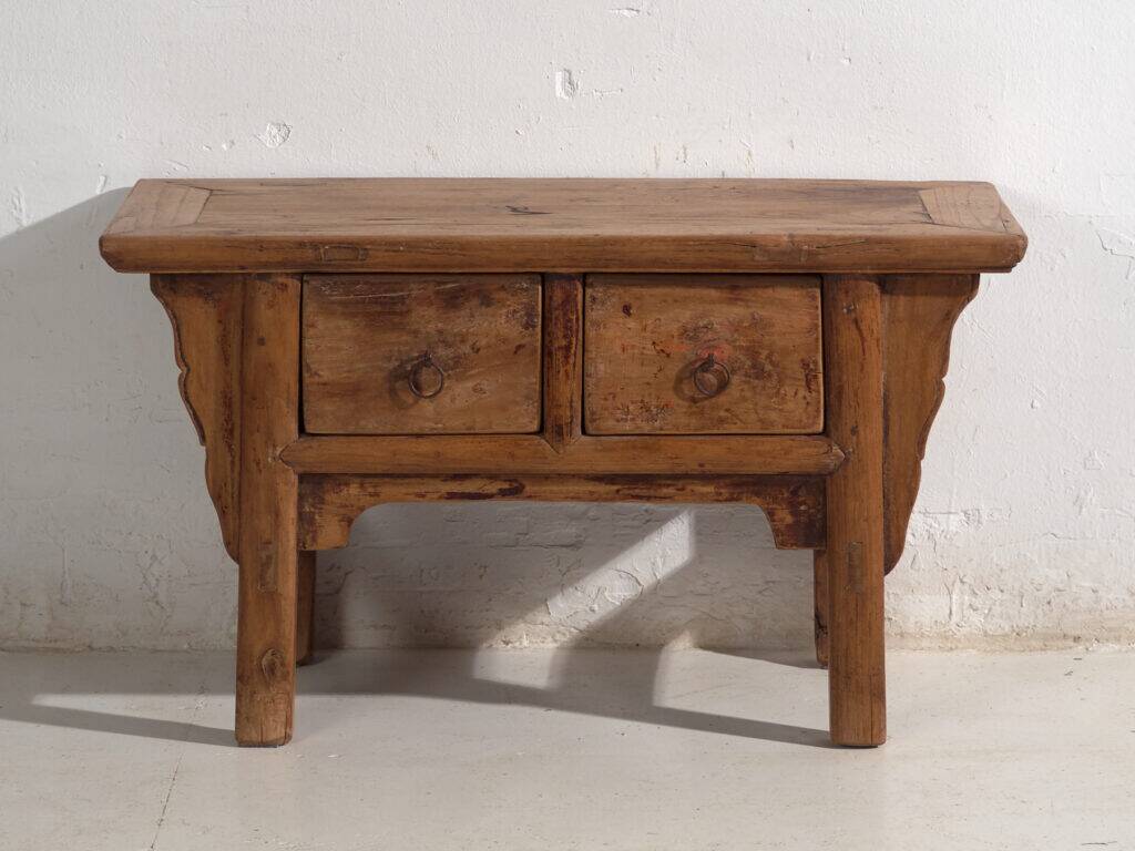 Shanxi console in elm with drawers – China, circa 1930