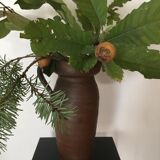 Vase-pichet artisanal en grès. formes irrégulières