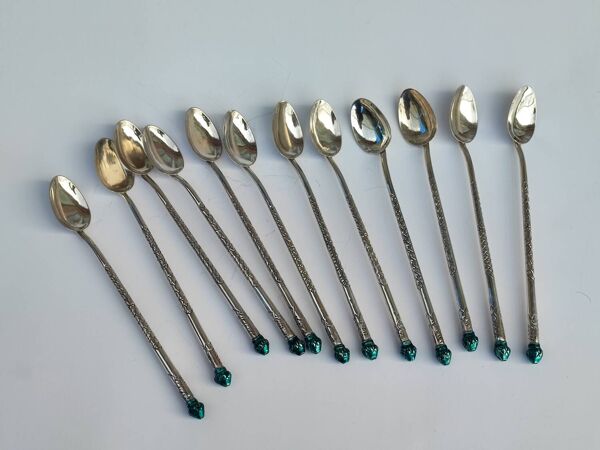 Coffret de cuillères en argent indonésien