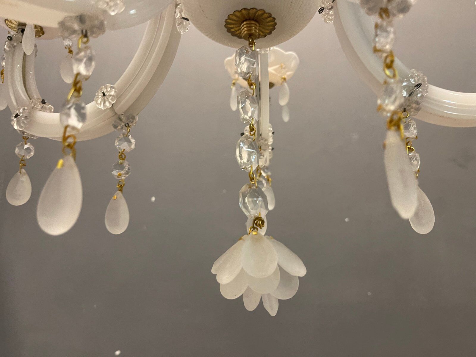 Italian white opaline glass chandelier