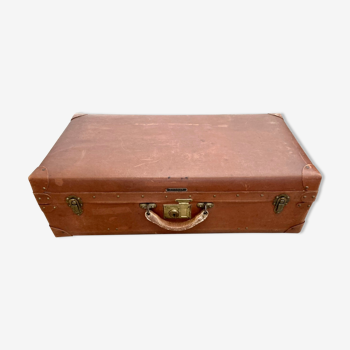 Old brown suitcase