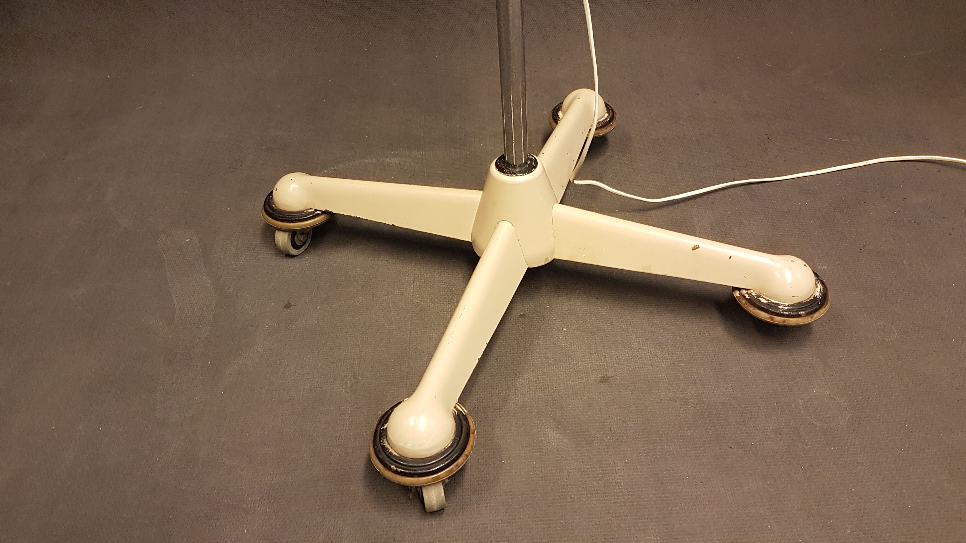 Luxo architect floor lamp on wheels, 1960s