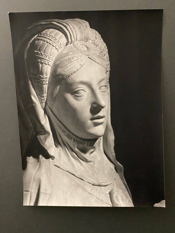 Photo argentique Bernard Darot Marguerite de Foix XXe
