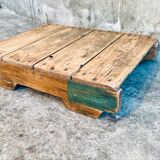 Palette table
