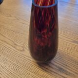 Glass vase in a scaled way