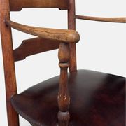 Fauteuil rustique ancien en noyer et cuir, 18e siècle