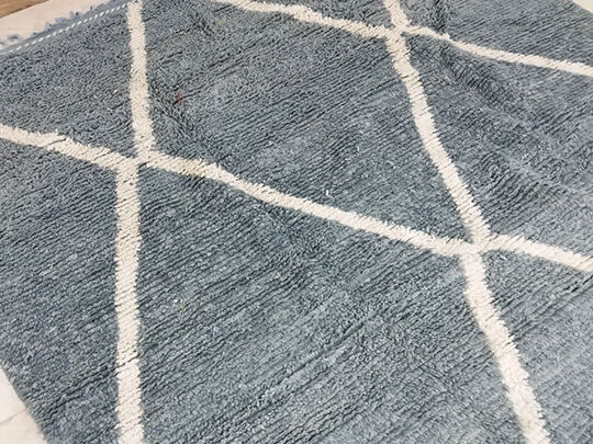 Moroccan berbere carpet 305x204cm