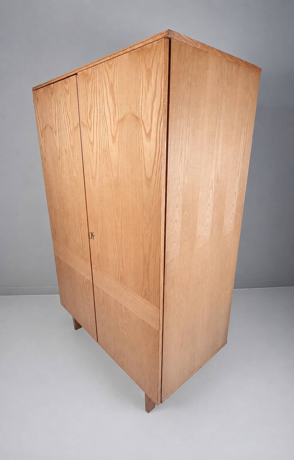 Vintage Wardrobe by Francisek Mezulanik, 1960s