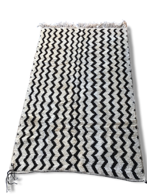 Tapis taznakht noir et