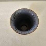 Blue ceramic vase signed (Signature to be identified) Height 12cm