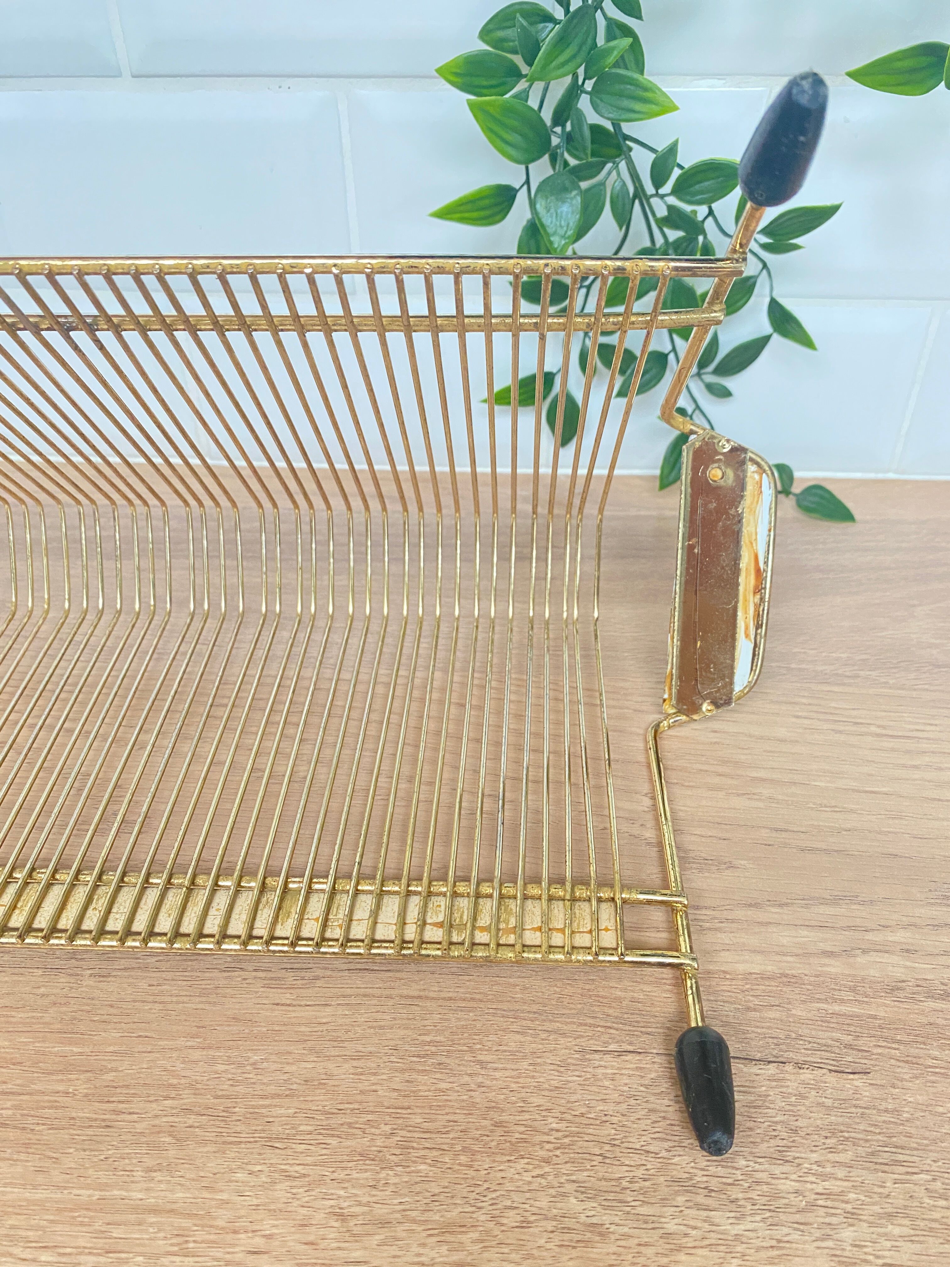 Vinyl records holder from the 50s-60s