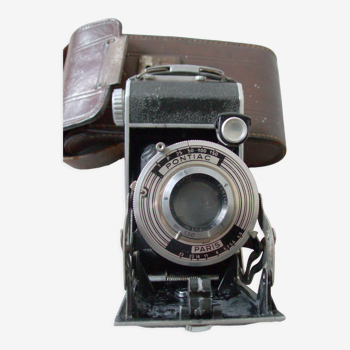 Ancien appareil photo argentique Pontiac Paris à soufflet et housse cuir