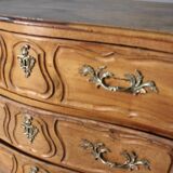 Lyonnaise chest of drawers, 18th century, blond walnut