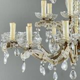 Large crystal chandelier with pendants, Louis XV style, 20th century.