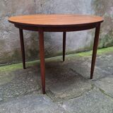 Extendable teak table by Alberts Tibro