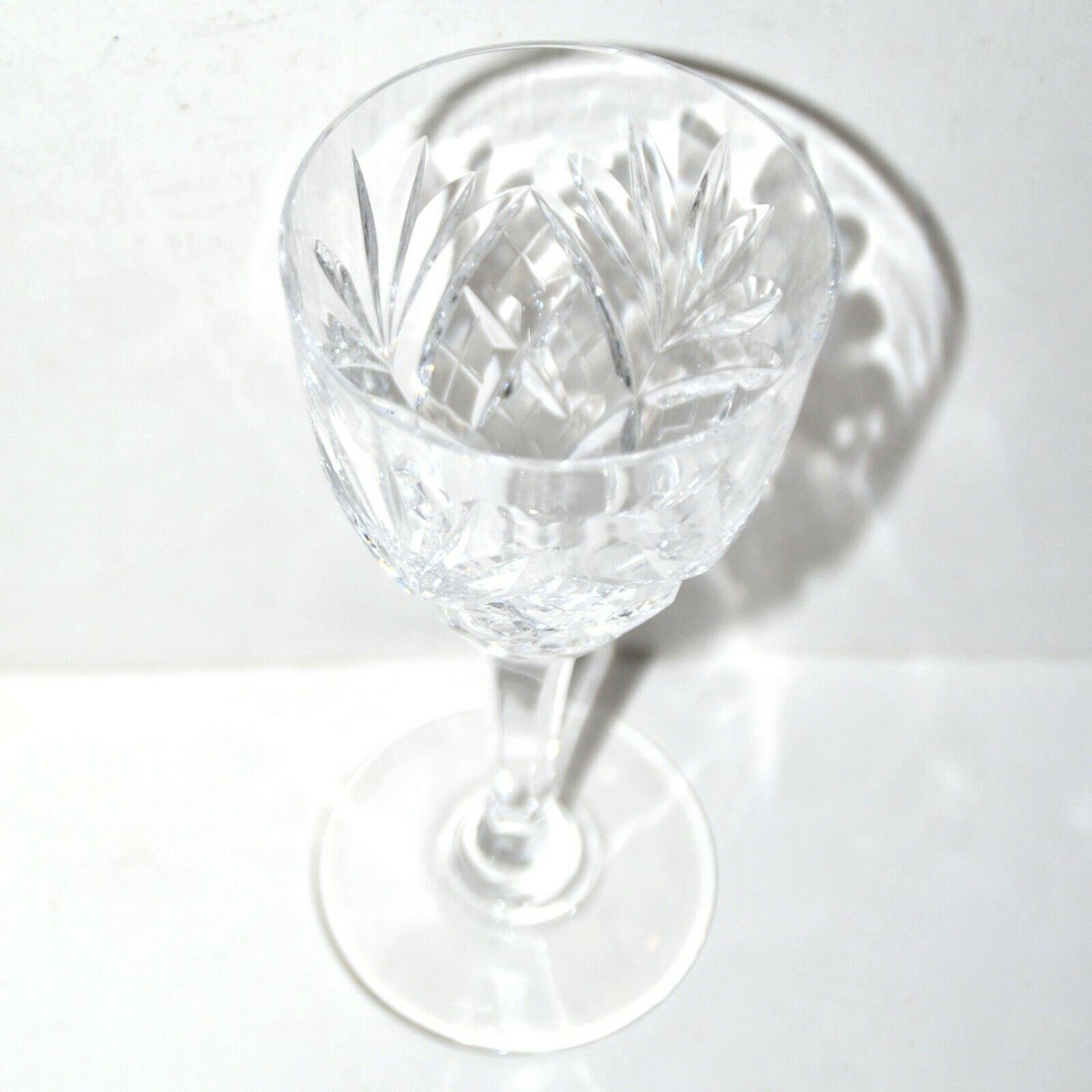 Series of 6 Chantilly wine glasses in Saint-Louis crystal signed