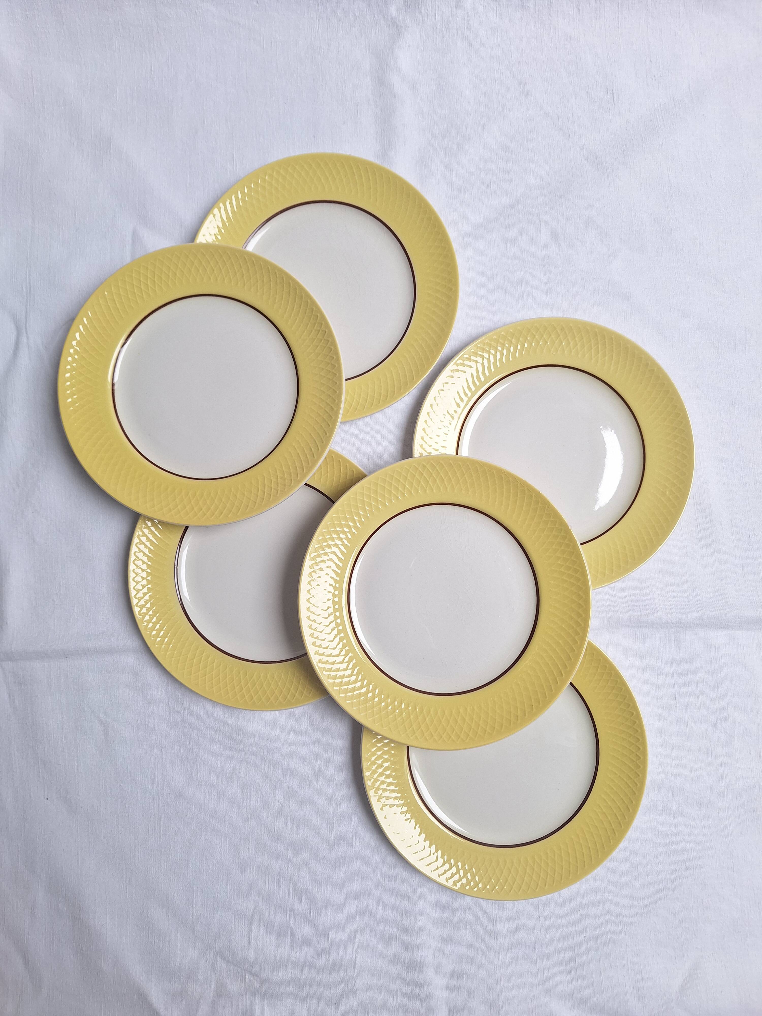 Moulin des Loups dessert plates