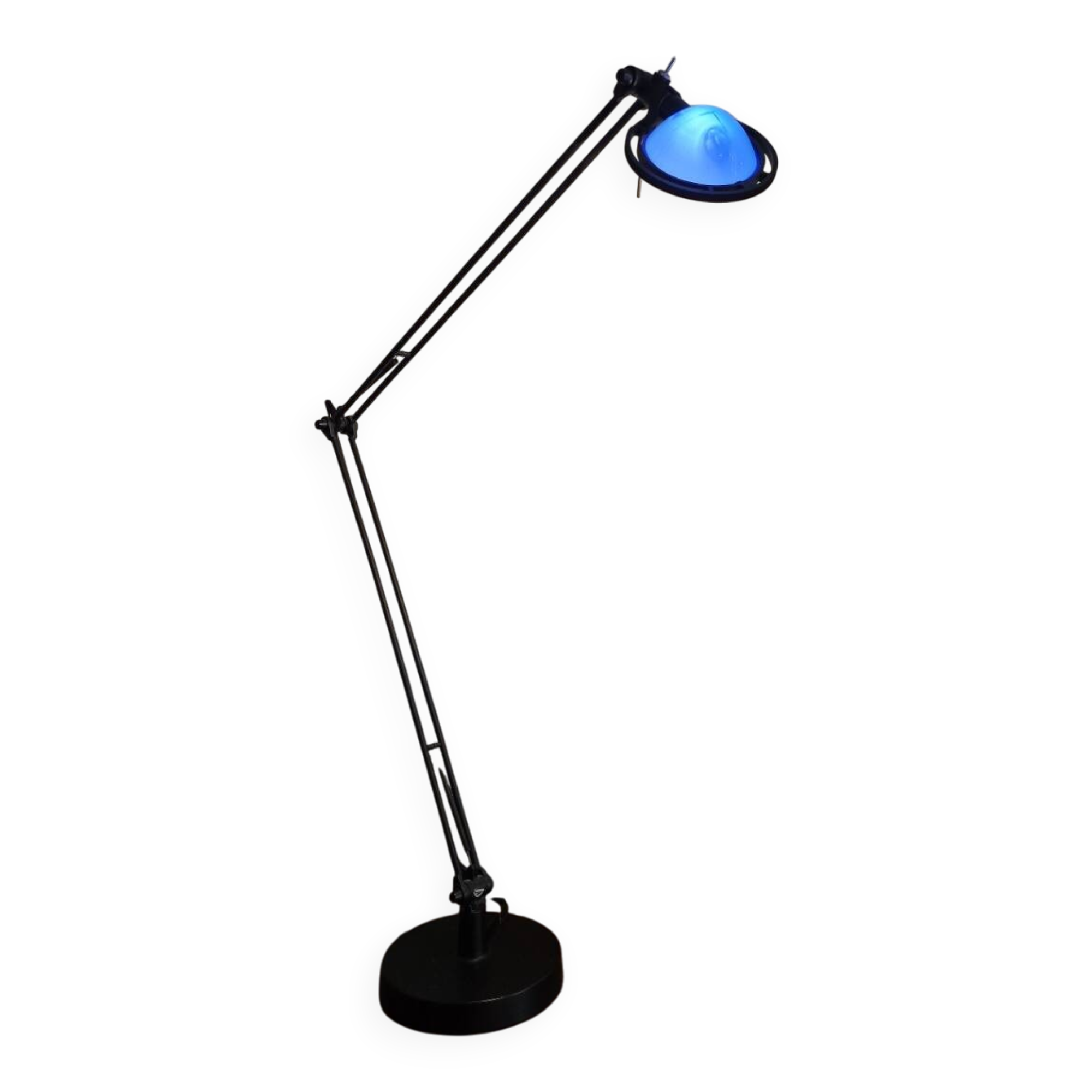 Bérénice Tavolo from the Luceplan brand