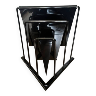 Markus Børgens for D-Tec Magazine Rack – Postmodern Design 1980s