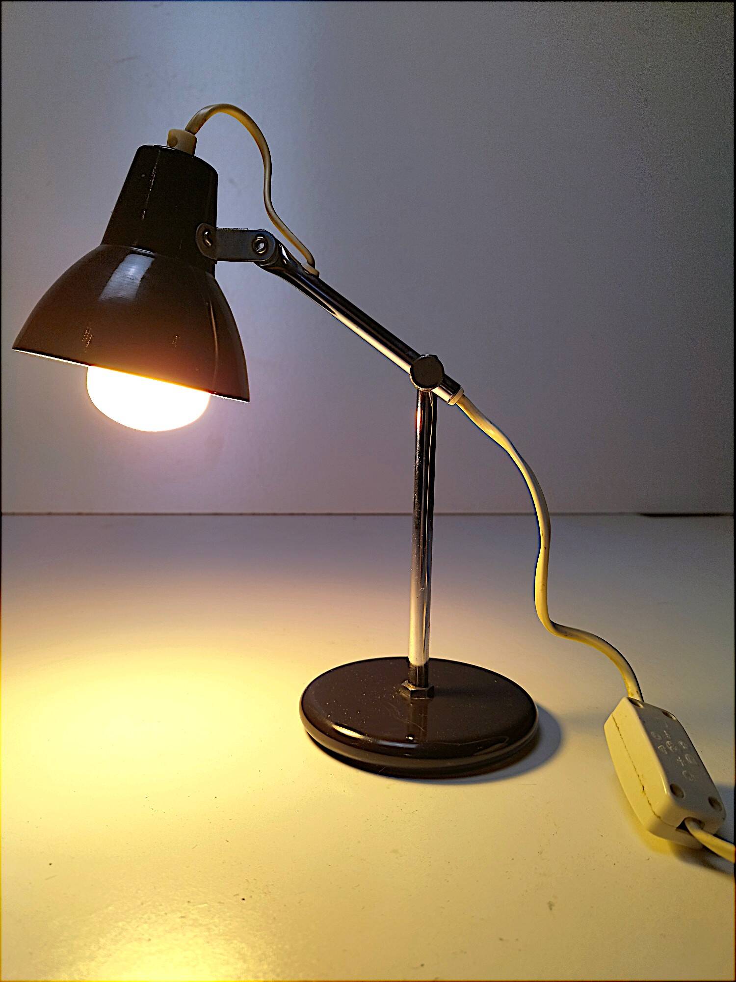 Vintage articulated desk lamp "Cocotte" – Industrial style, 1960s