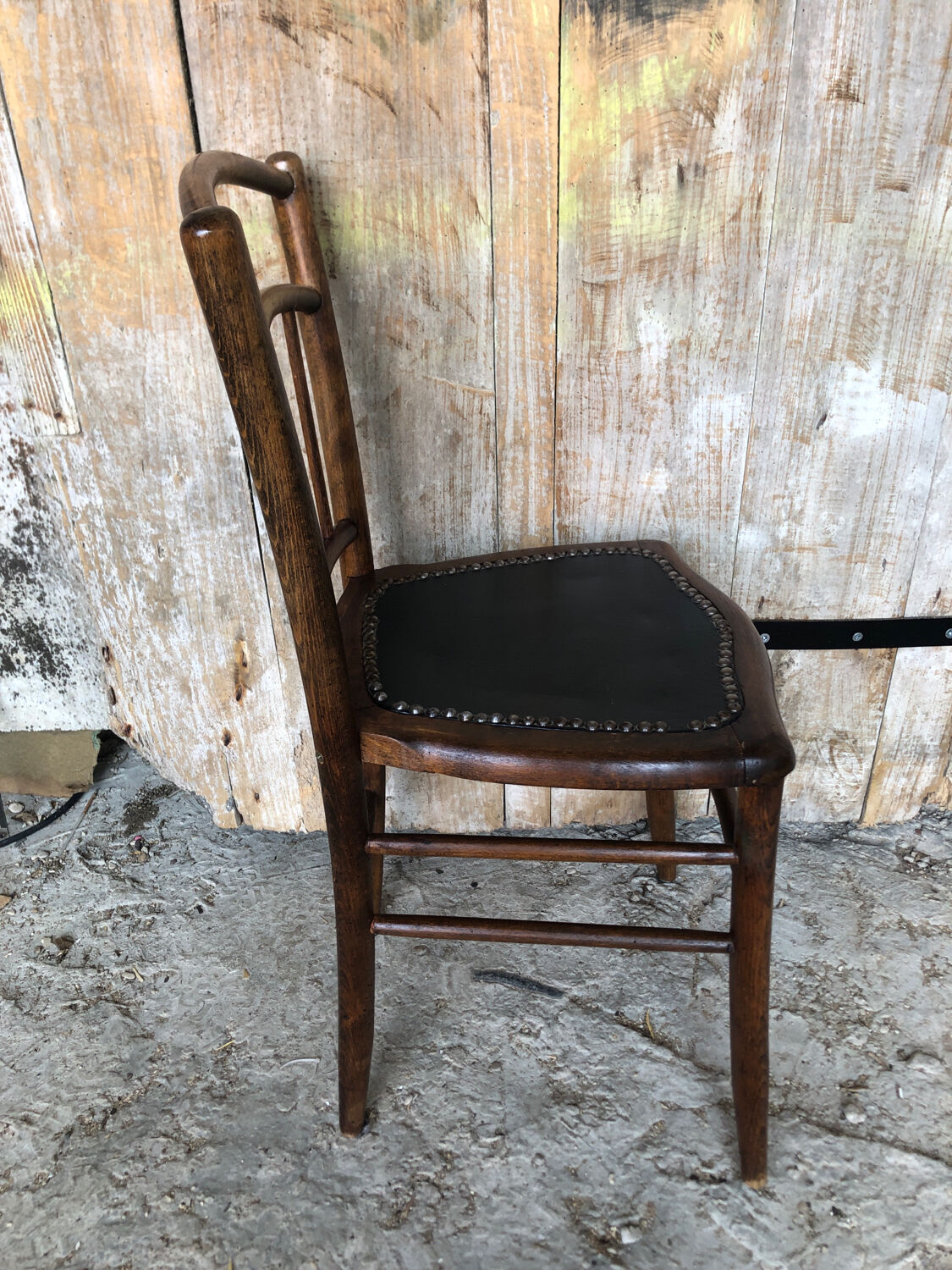 Bistrot chair turned wood & seat skai black vintage