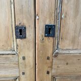 Anciennes portes de menuiserie intérieure