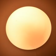 Plafonnier  blanc minimaliste des années 1980 Globo Lighting Allemagne