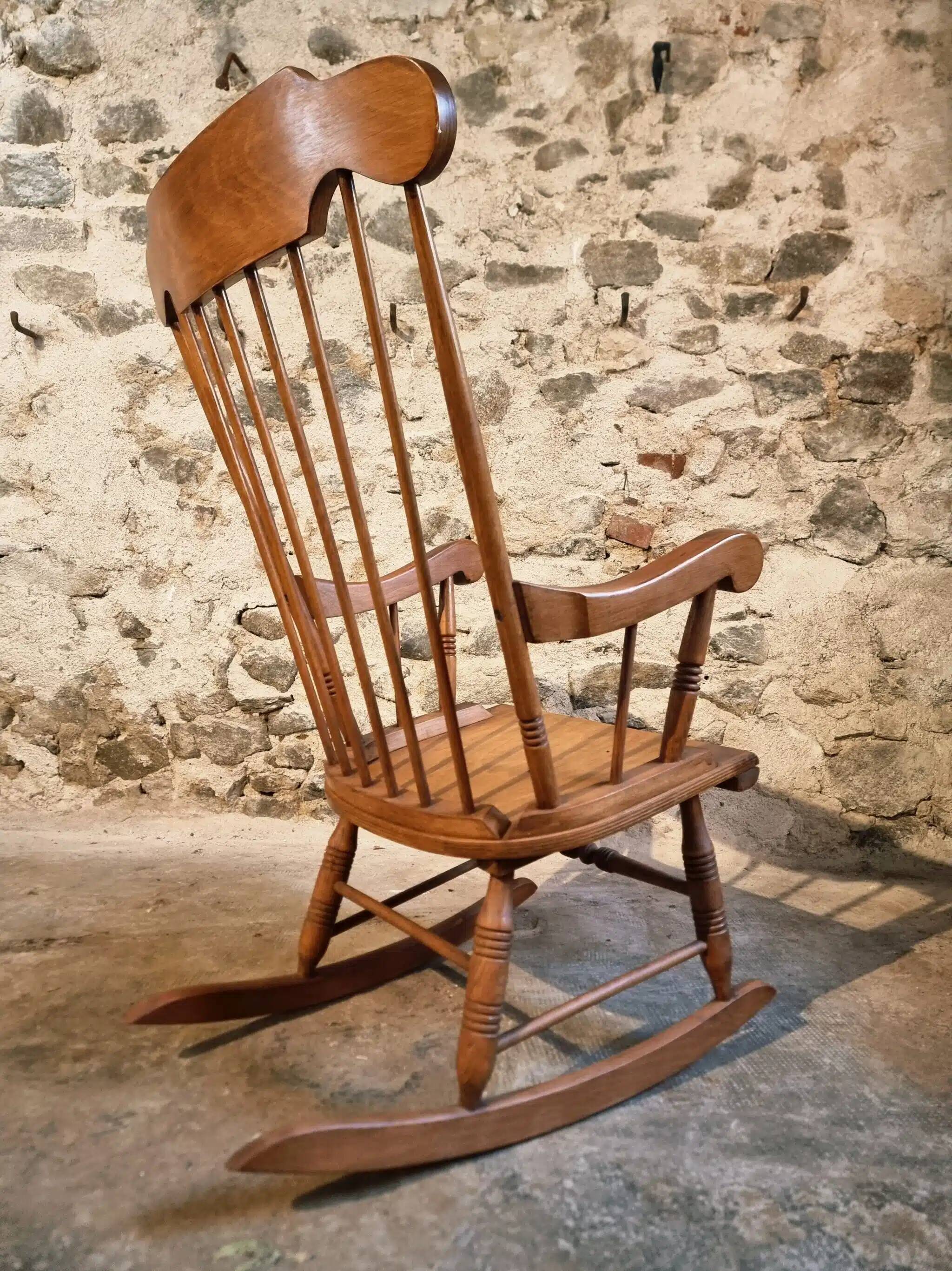 Vintage French Beech Rocking Chair – Mid-20th Century Windsor Style
