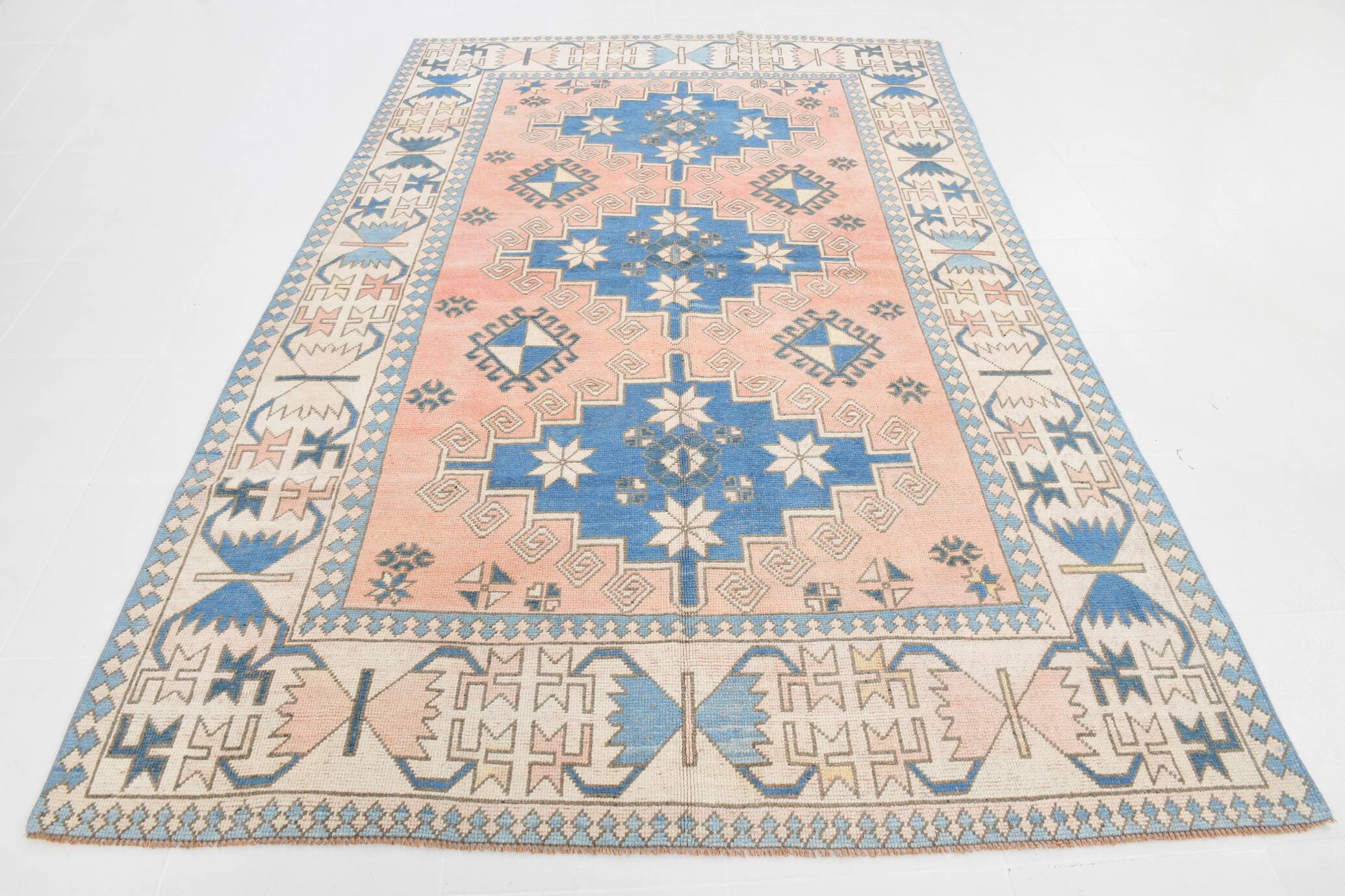 6x10 Salmon & Blue Comtemporary Vintage Rug, 194x297Cm