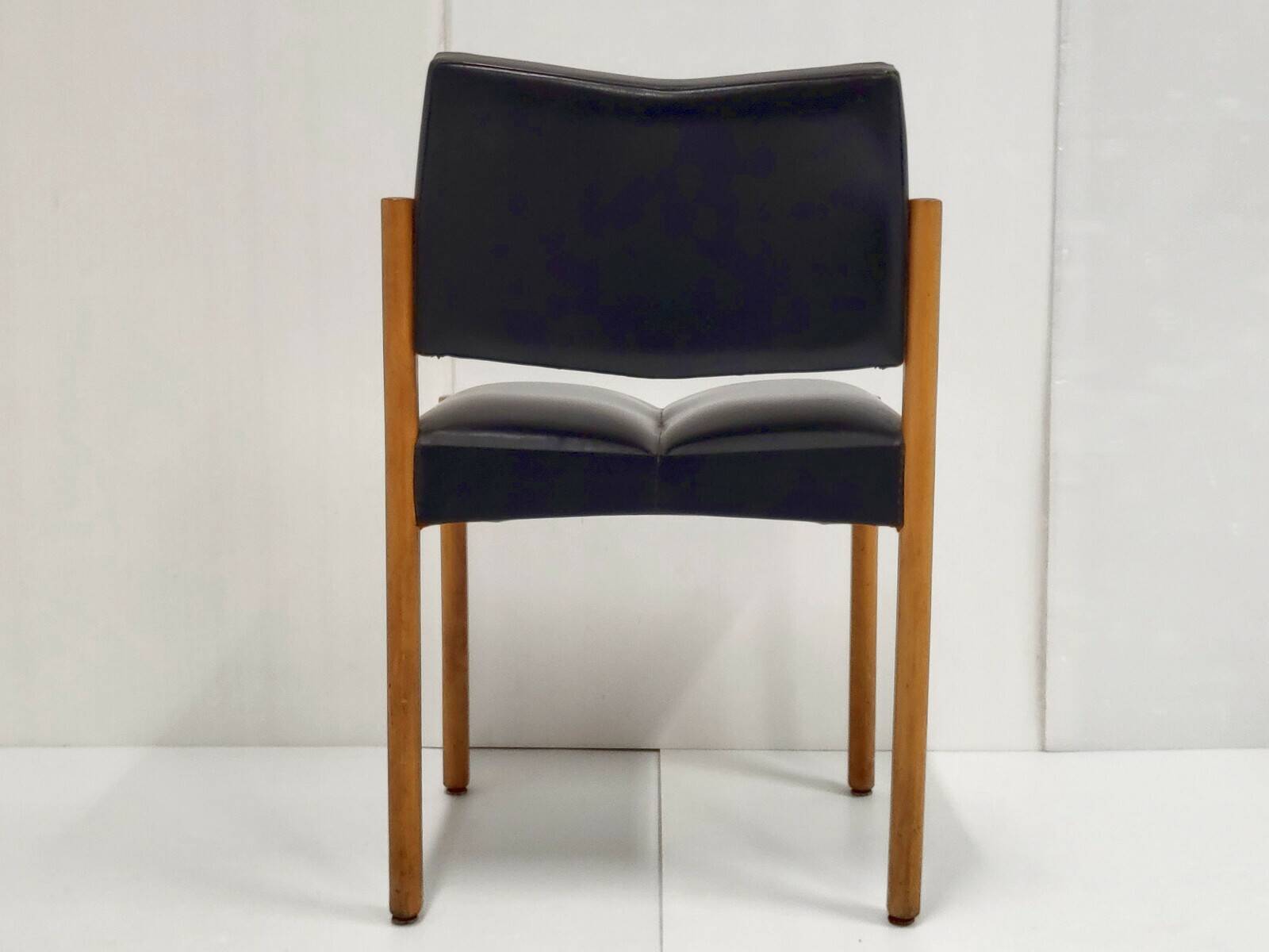 Pierre guariche: vintage 1970 chairs in black skai & beech 70s 19