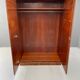 Armoire en placage de noyer restaurée d'influence Art Déco, années 1930