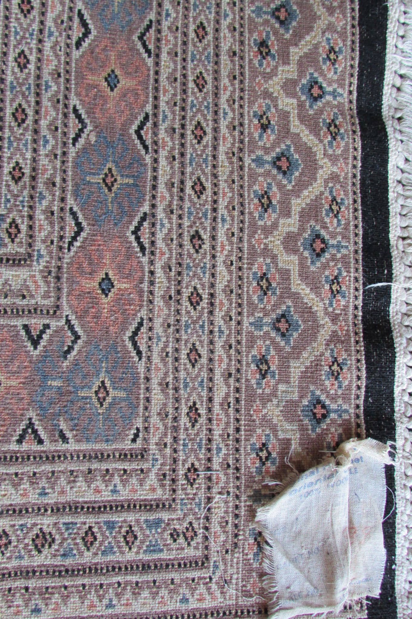 Tapis oriental, 153 x 98 cm , frangé