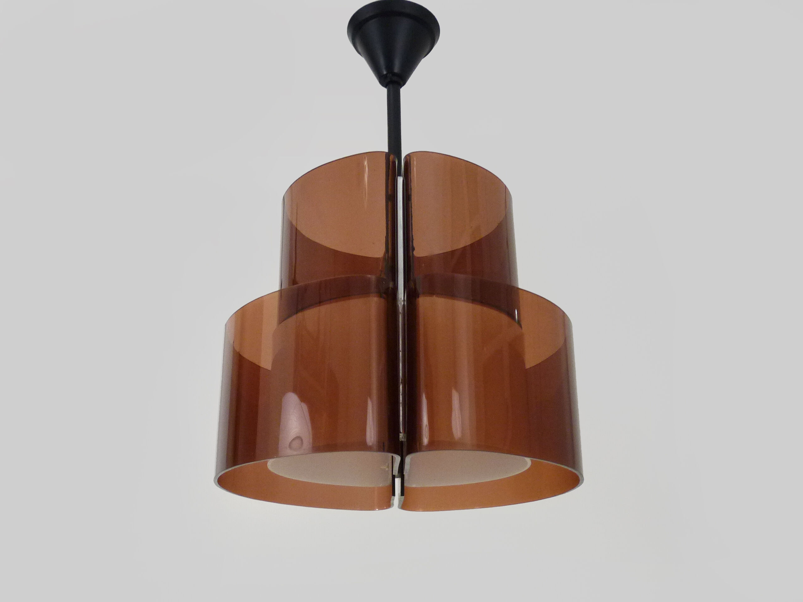 Suspension vintage en plexiglas fumé et blanc double feux. Année 60