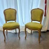 2 chaises style Louis XV en bois et velours vert