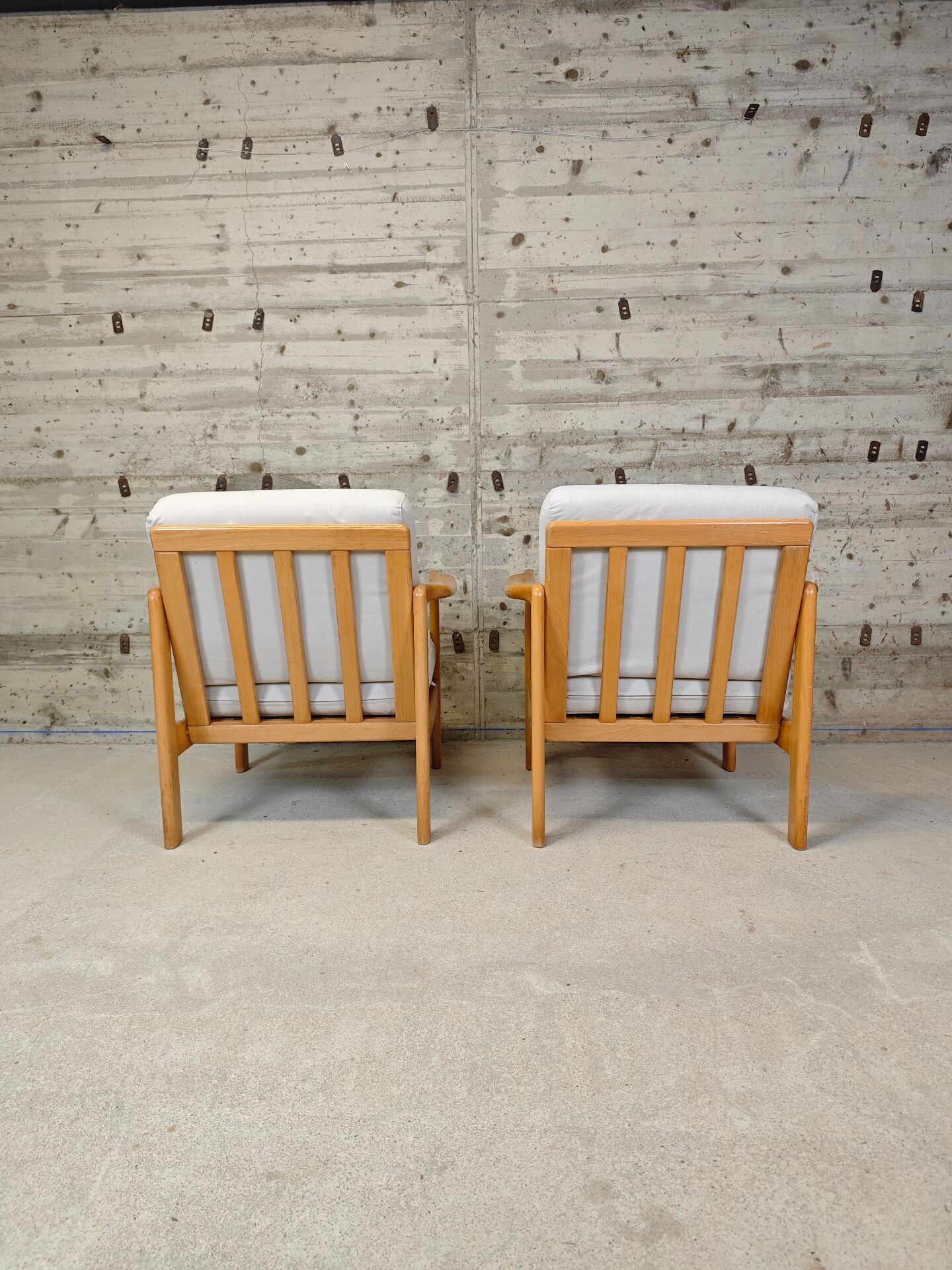 Paire de fauteuils vintage 