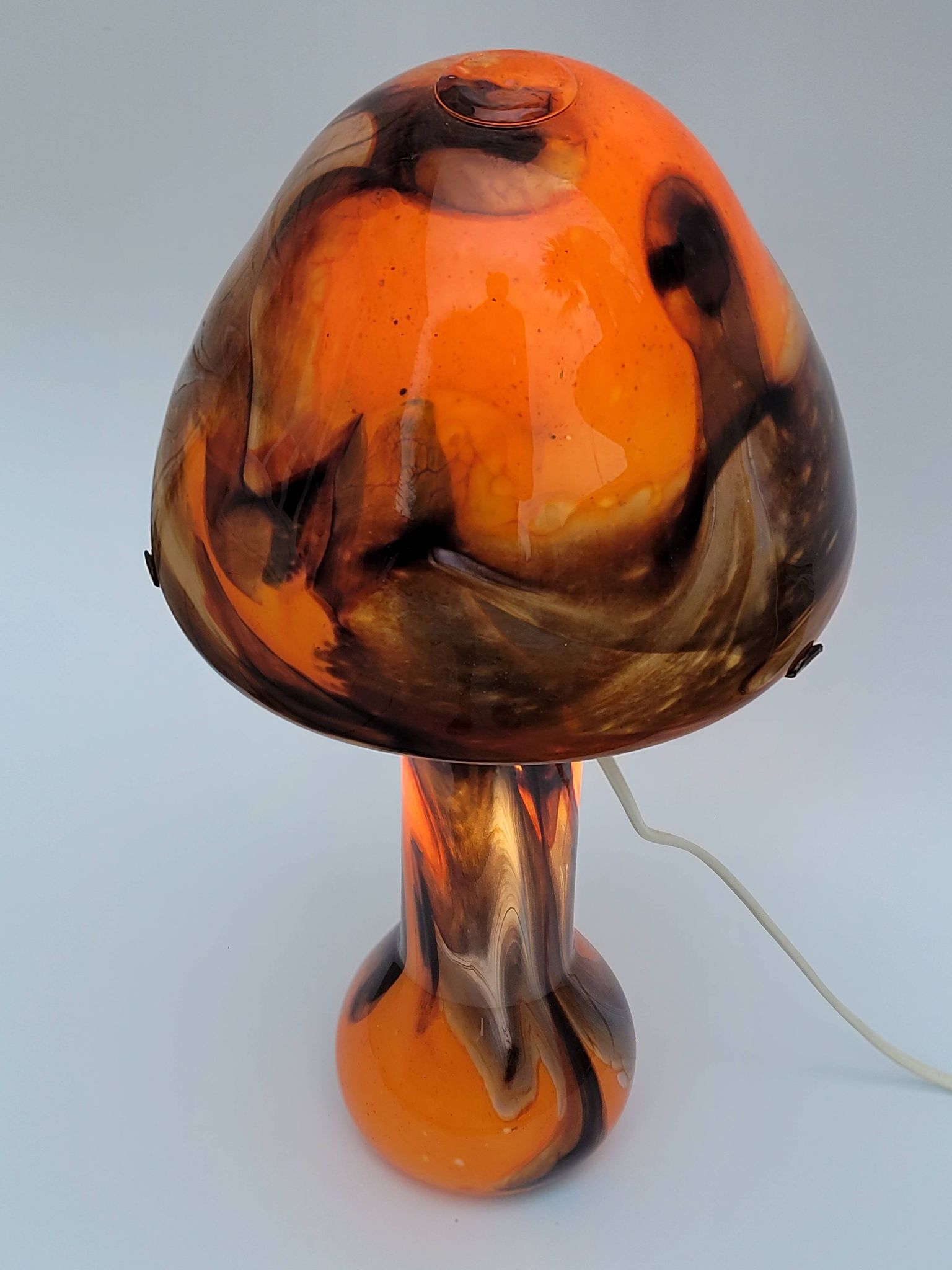 Vintage champion orange Murano glass lamp