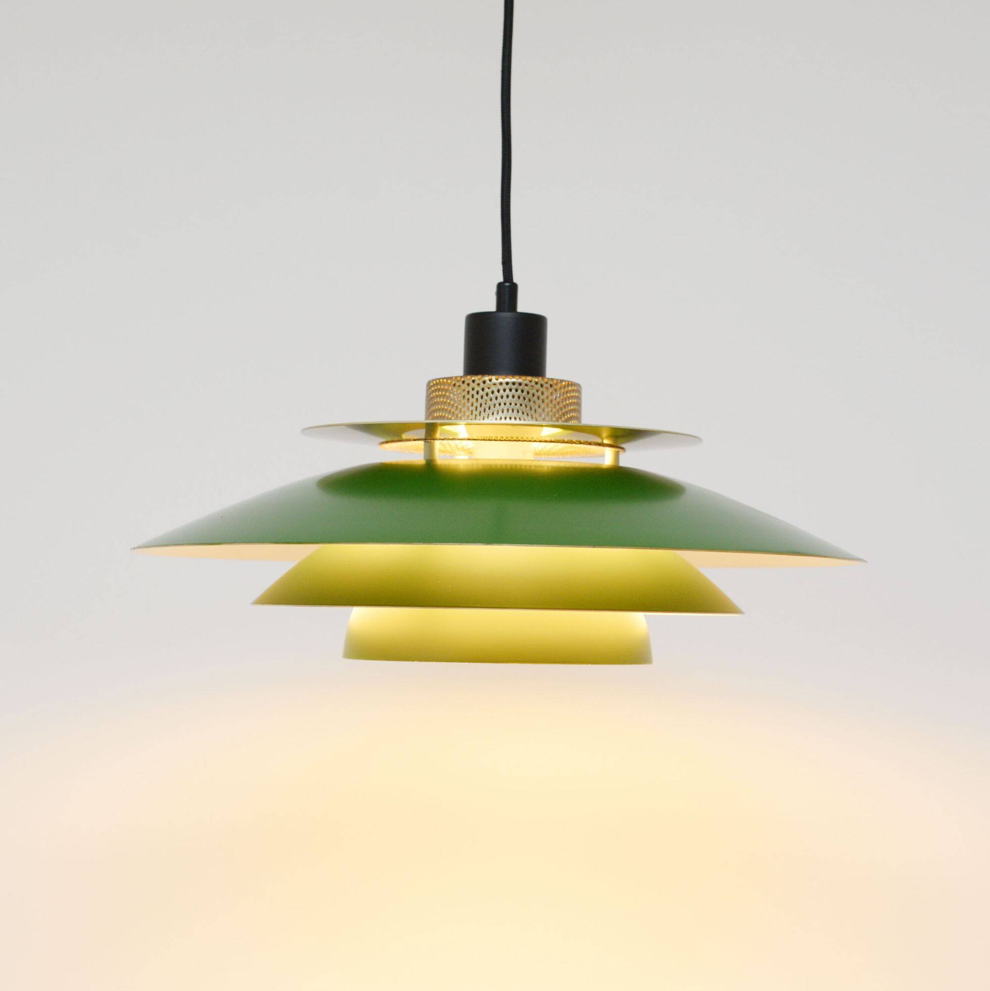 Suspension verte lampe Jeka, années 1970