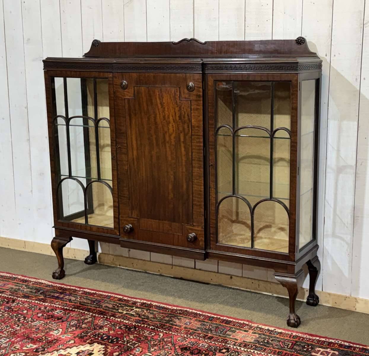 Vitrine Anglaise Chippendale 3 portes début XXème en acajou