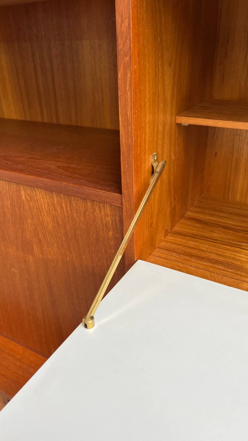 Buffet scandinave en teck années 60