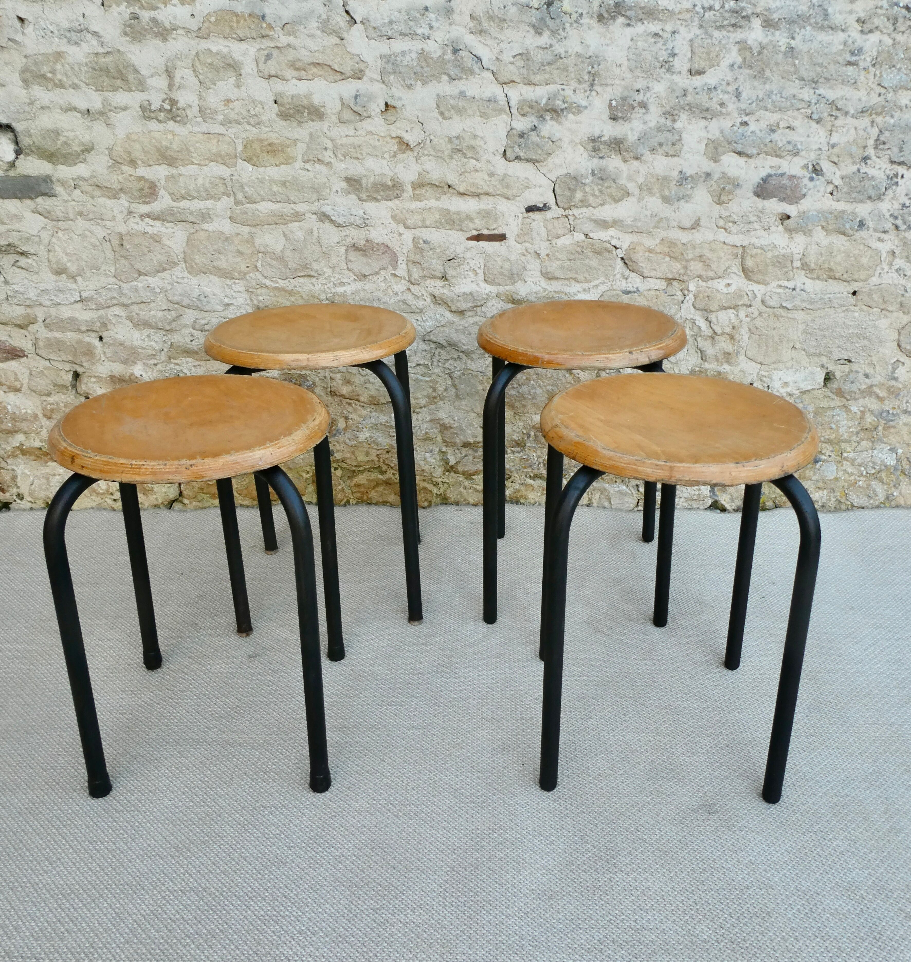 Lot de 4 tabourets d'école en bois et métal