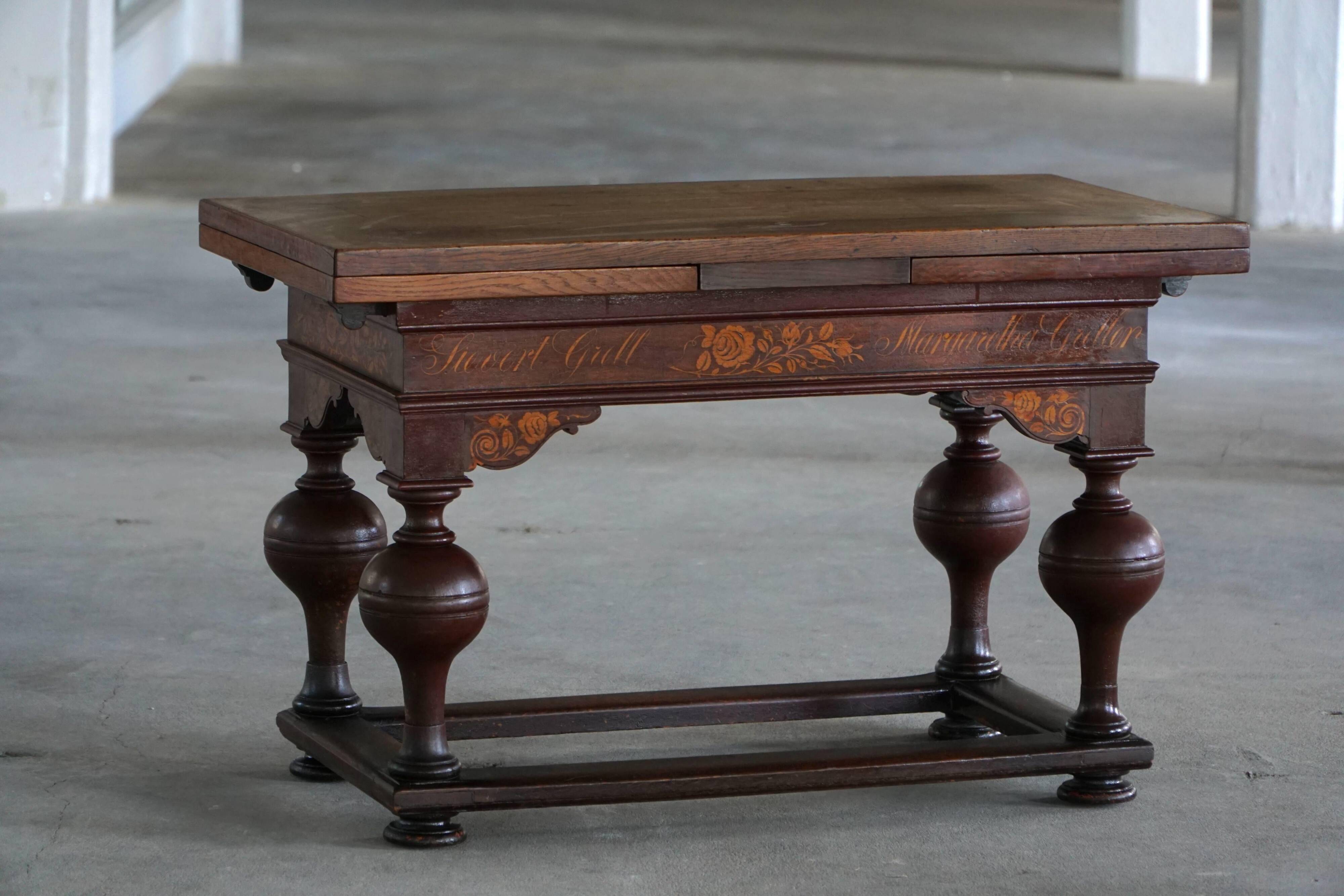 Extendable oak table with marquetry, Baroque, Danish cabinetmaker, 19th century.