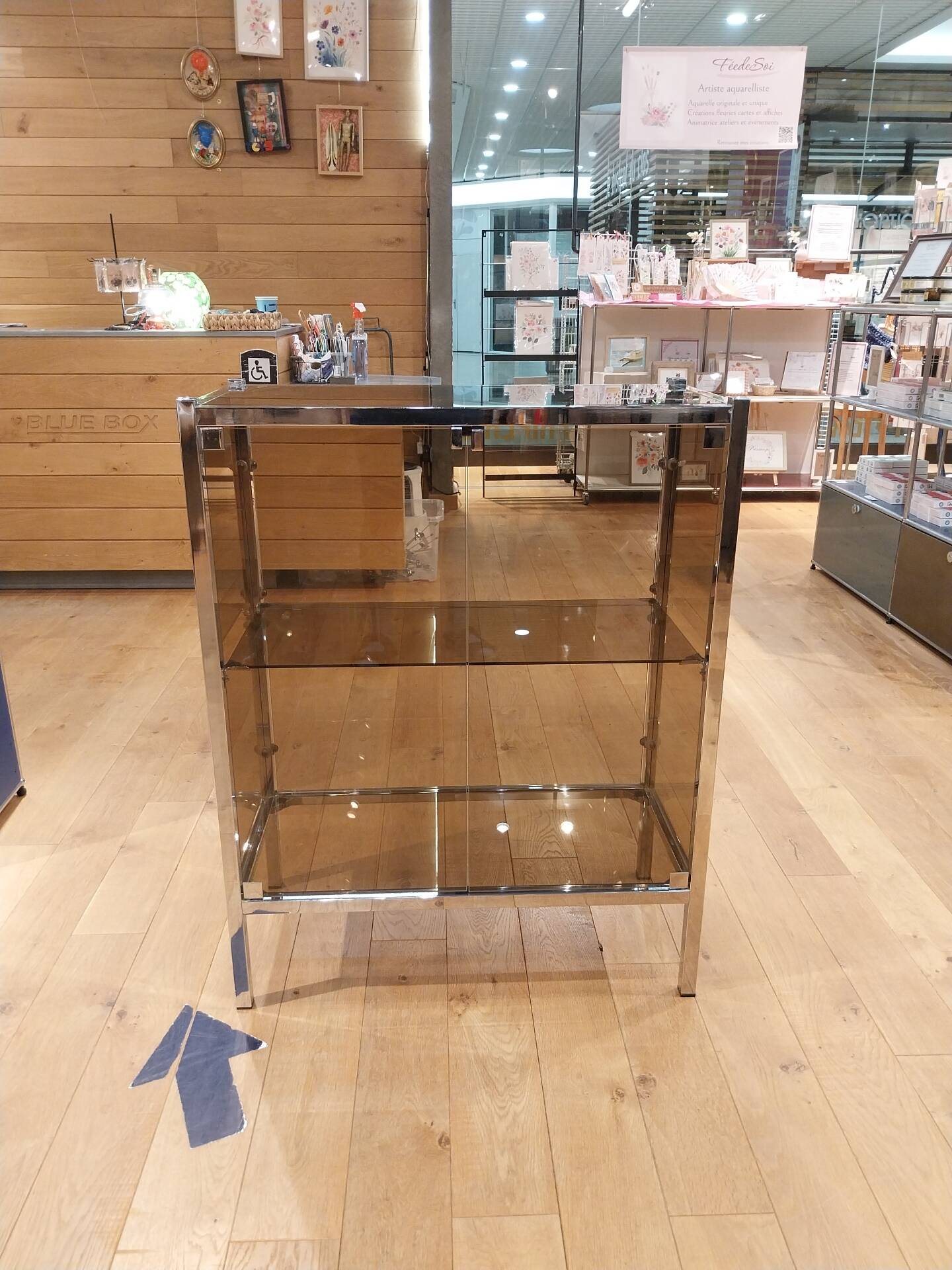 Meuble vitrine verre fumé années 70