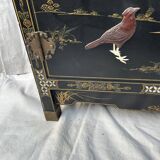 Chinese sideboard with gold lacquer and mother-of-pearl inlay. Bird and landscape decor.
