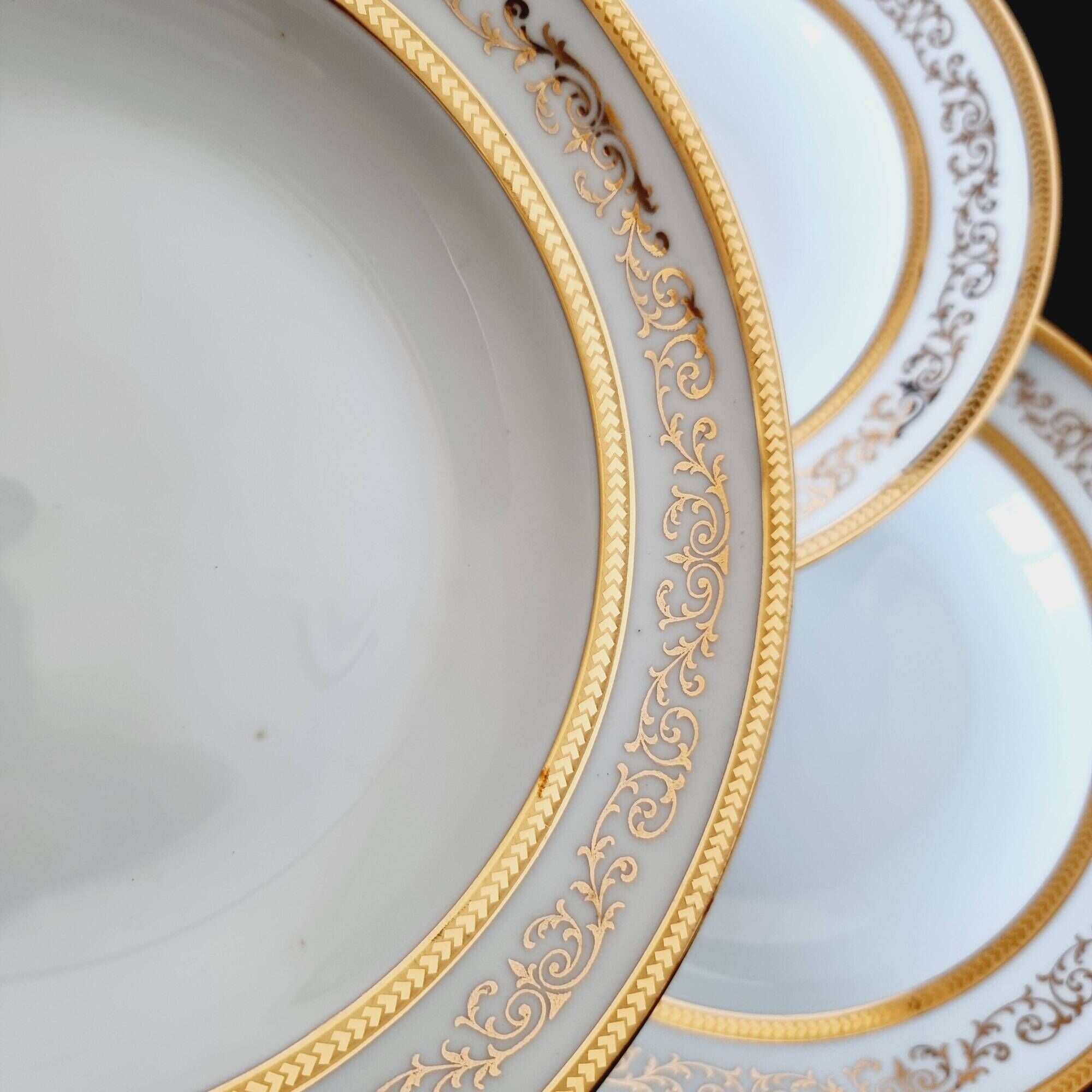 Set of 6 Limoges porcelain soup plates, decorated with gold 24